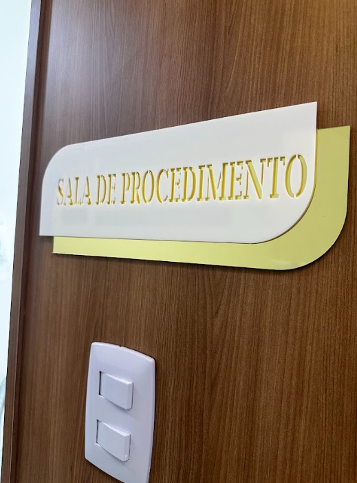 Sala de procedimento da Clínica Lumina, em Nova Iguaçu